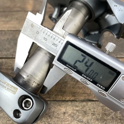 Shimano Ultegra FC-6750 Crankset 175mm 110 BCD 24mm Road Gray