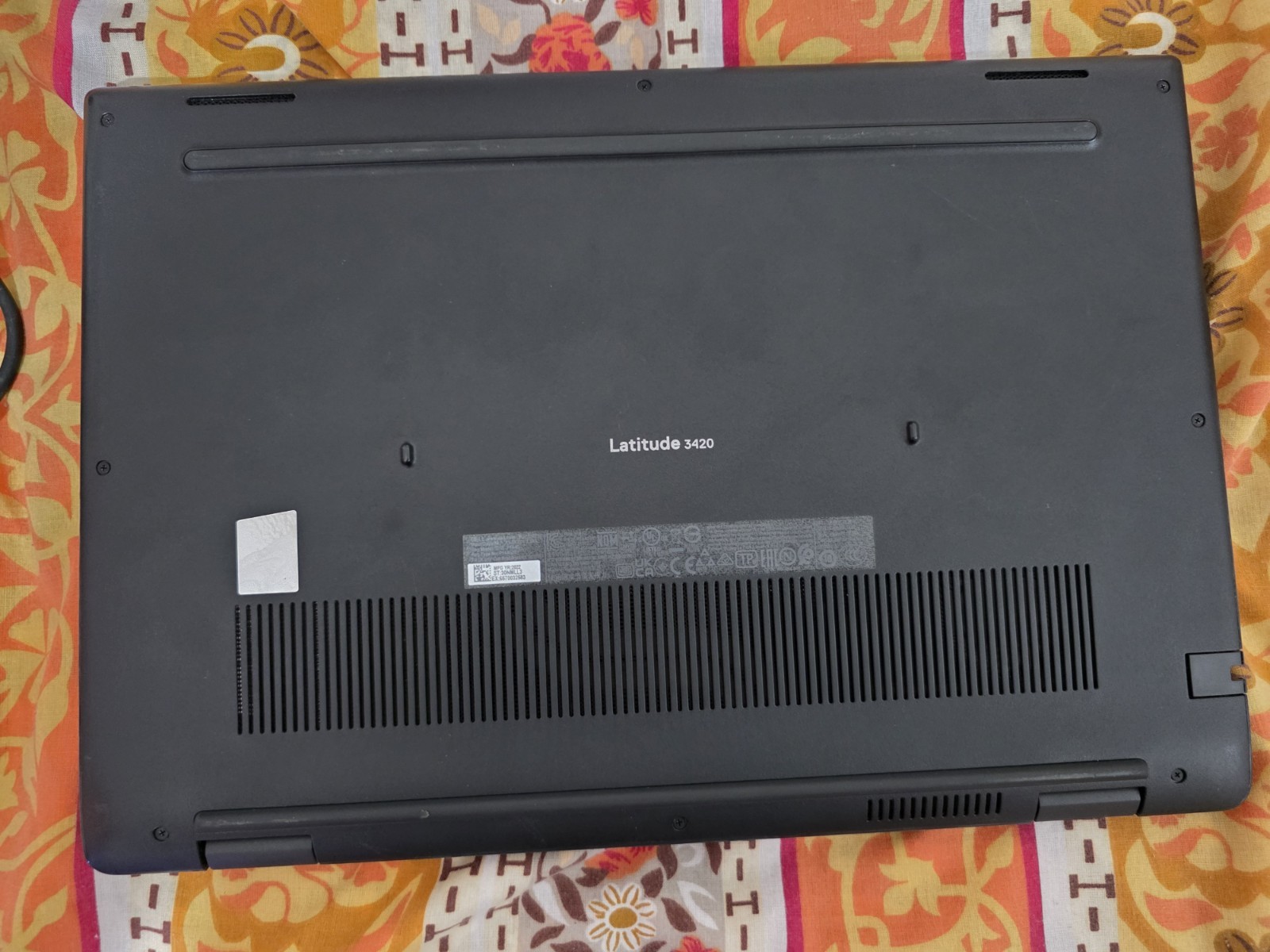 Dell Latitude 3420, 14-Inch Laptop, with Intel Core i5-1135G7, Windows 11 Pro