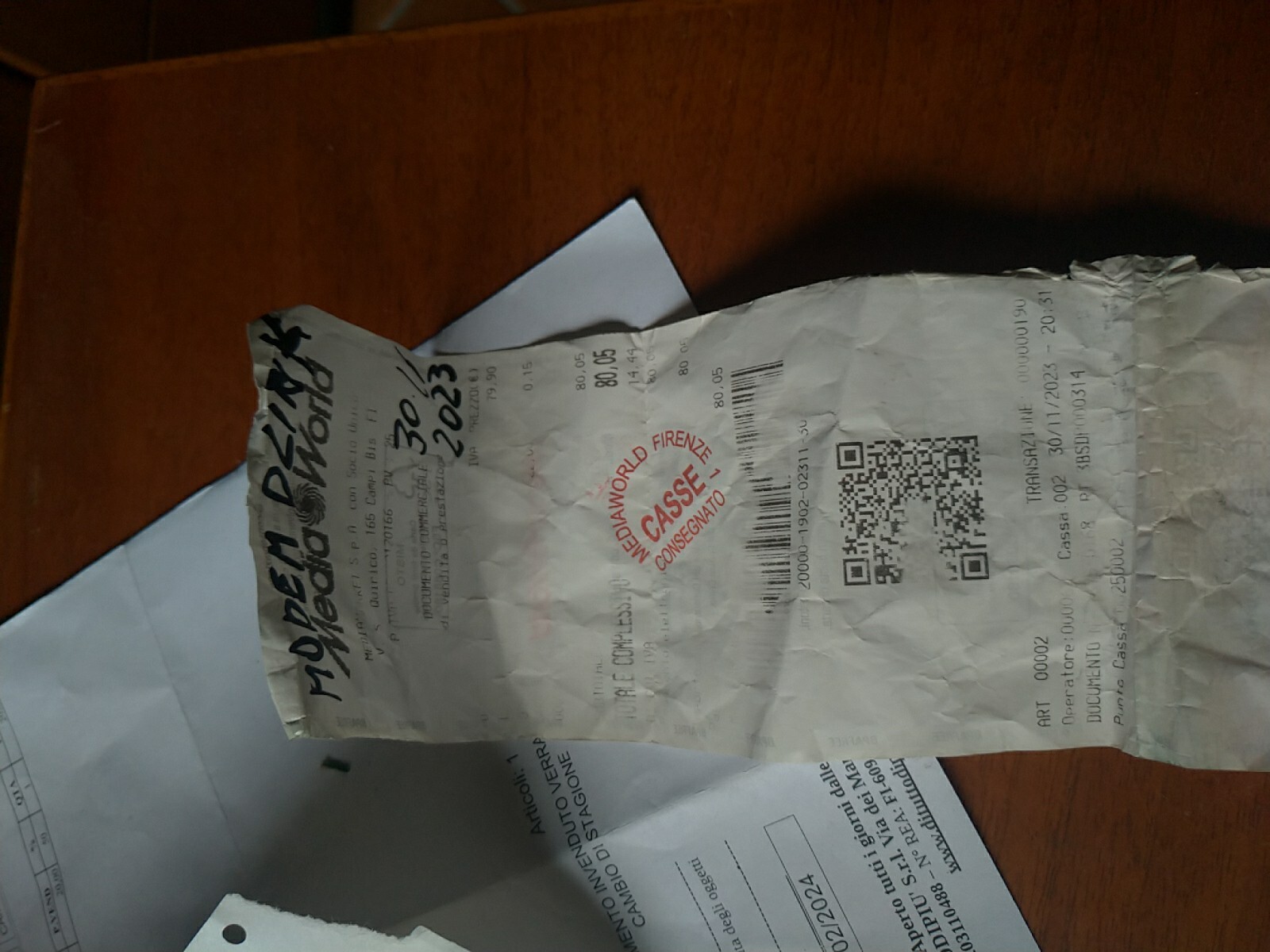 Foto 3 di 3