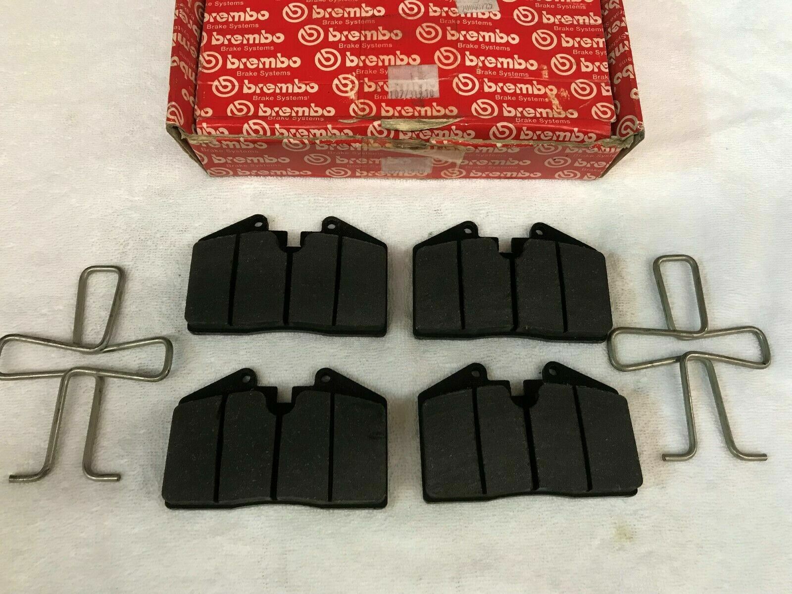 FERRARI 456 M GT REAR BRAKE PAD SET BRAKE PADS BREMBO CALIPER OEM 070000925