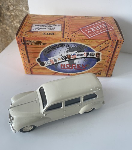 ANCIENNE NOREV PEUGEOT 203 Avec Boite Modele Avec Suspenssion Arriere