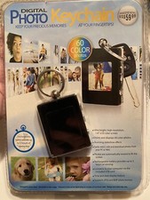 Innovage Digital Photo Keychain 8Mb 60 Color Photos - Brand New Factory Sealed