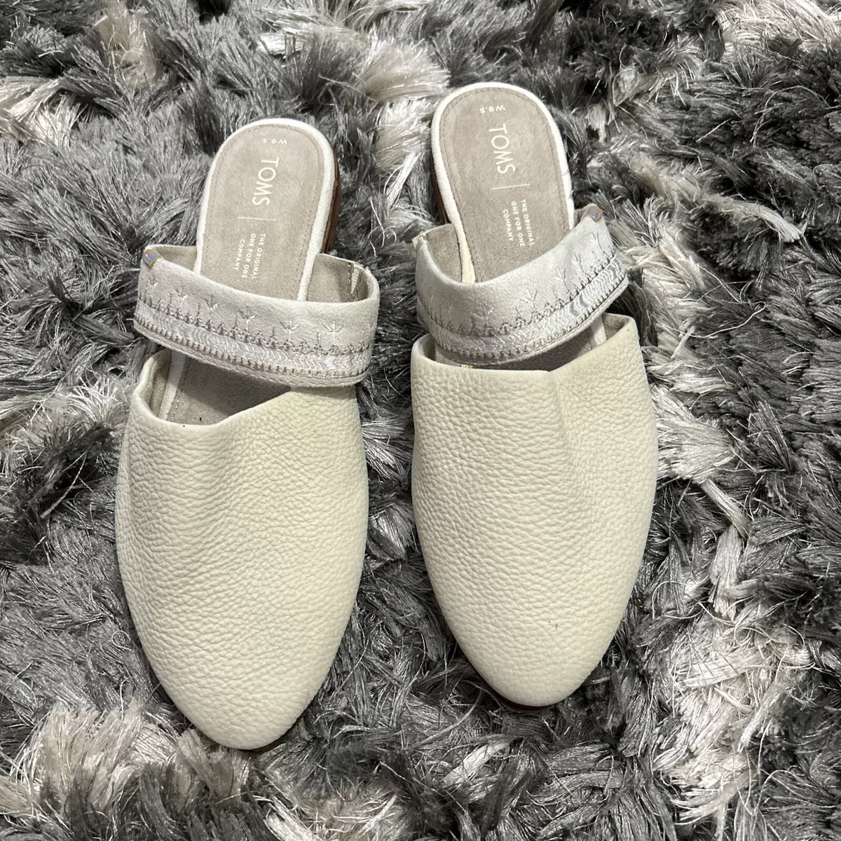 Natural embroidery women's jutti flats sale