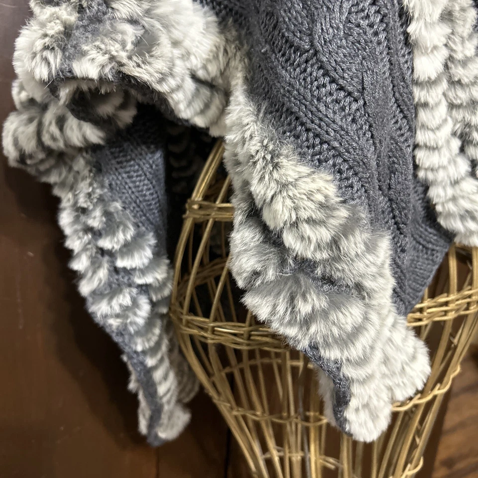Poncho Chal Adrienne Landau Suéter de Piel Real Gris S Asimétrico Suave ¡Raro! Foto 4 de 4