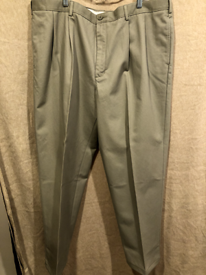 men's relaxed fit pleated dress pants Fit & Flare LuxeStretch Dress