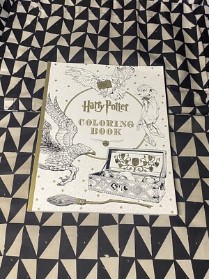 Harry Potter  Universal Studios Coloring Book - Scholastic Inc. Magical - Unused