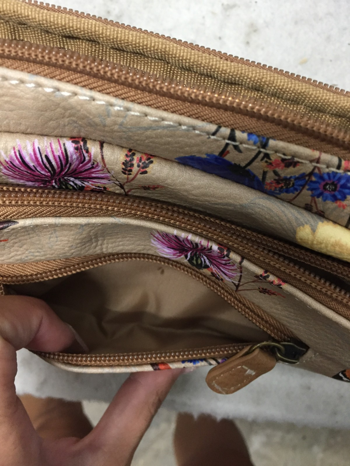 MultiSac Multi Compartment Mini Purse Butterfly F… - image 3