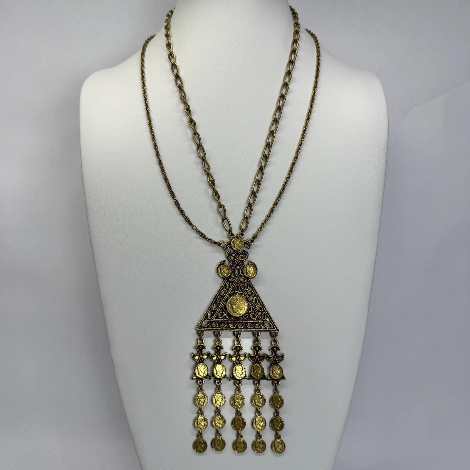 GOLDETTE Unsigned Triangle Roman Coin Gold Tone Vintage Necklace Jewelry N221