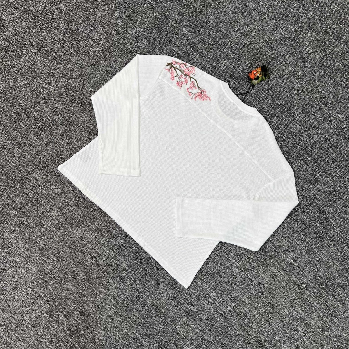 Derschutze Embroidered Cherry Blossom Waffle Shirt for Men and