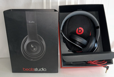 Beatsstudio by Dr. Dre Solo2 Headphones Wired Black Red Box All Parts Inclusive