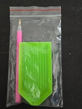 Diamond Painting Accessories Pink Pen and Green Tray Unbranded 2 to a pack 