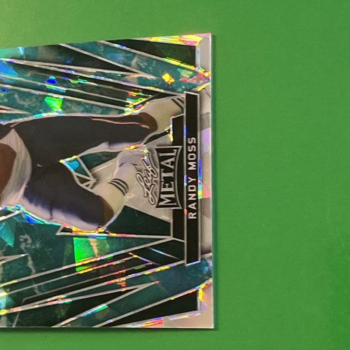 Randy Moss Patriots Vikings Leaf Metal 1/1 Rare Earth Crystals - Picture 4 of 5