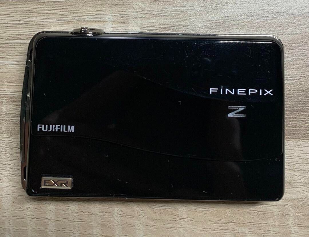 Fujifilm FinePix Z700EXR Black Compact Digital Camera From Fujifilm FinePix Z700EXR Black Compact Digital Camera From