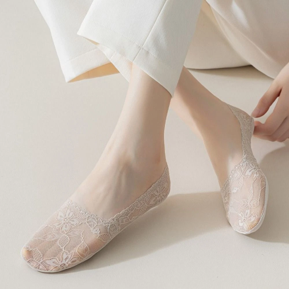 Womens boat shoe socks deals