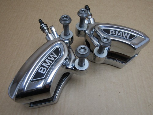 BMW R18 Classic 2022 4,756 miles front brake calipers pair BREMBO (14322)