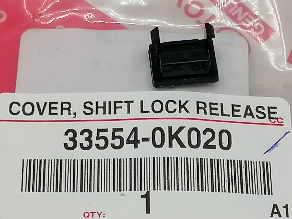 335540K020 GENUNE FOR TOYOTA FORTUNER HILUX 15- COVER SHIFT LOCK