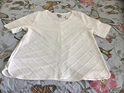Chicos Ladies Size 3 Top NWT. Color .ECRU.