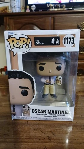 Funko Pop! Vinyl: The Office - Oscar Martinez #1173 BOX DAMAGE