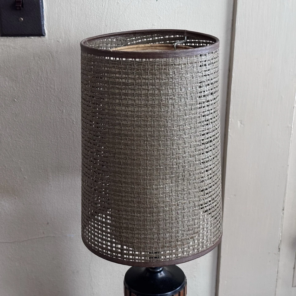 Lámpara de mesa moderna danesa de mediados de siglo Hans Wegner Gruvwood de colección 24" de alto como está Foto 4 de 4