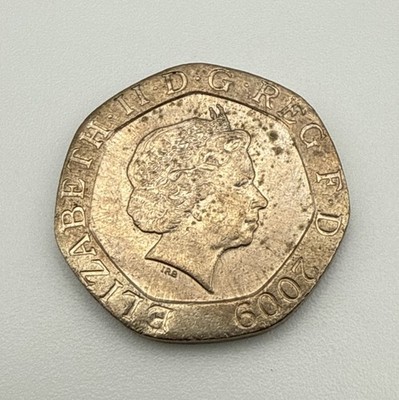 2009 British 20 Pence Royal Shield Coin M1