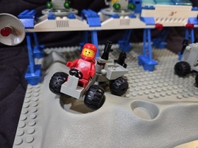 LEGO Space Supply Station (6930), Complete