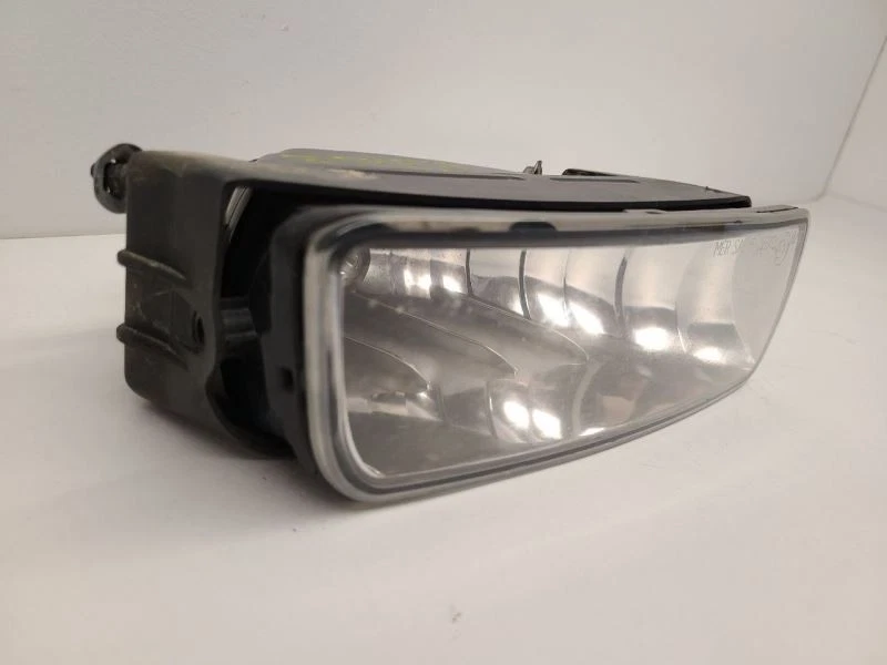 Luz de conducción antiniebla Ford Expedition 2003-2006 pasajero derecho 4L1Z15200AA Foto 3 de 4