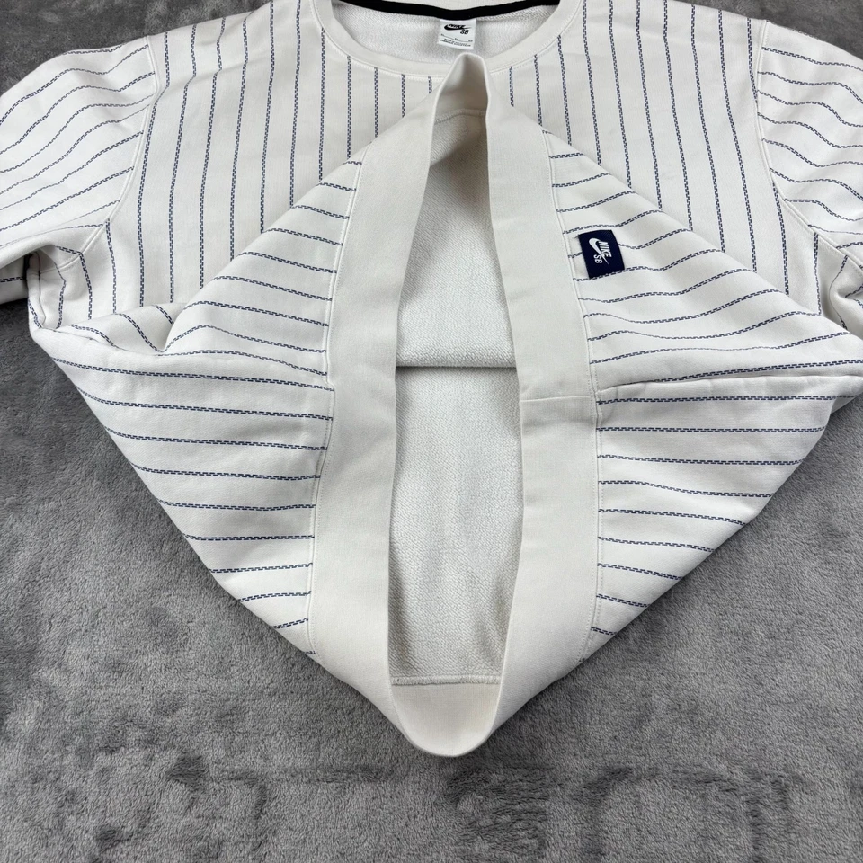 Nike SB XL Skateboarding Cuello Redondo Vela Blanco Crema (DH2636-133) Pin Rayas Surf Foto 3 de 4