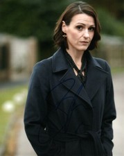 Suranne Jones Doctor Foster Autographed Signed 8x10 Photo COA MT330