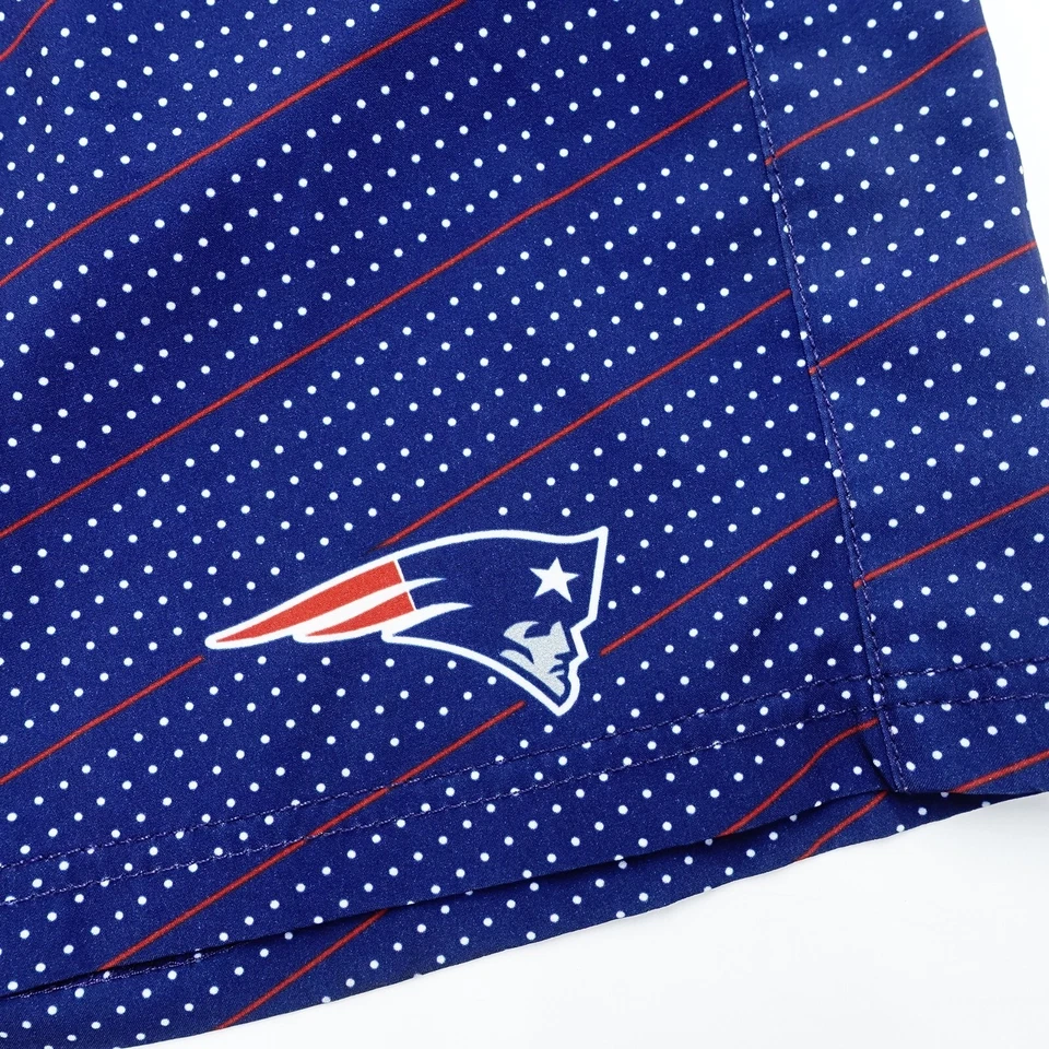 Shorts chino NFL Team Apparel masculino 32 azul branco bolinhas New England Patriots - Imagem 2 de 4