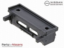 Genuine Nissan 2002-2006 Altima Roof Molding Clip 73858-zb00a Genuine Nissan 2002-2006 Altima Roof Molding Clip 73858-zb00a