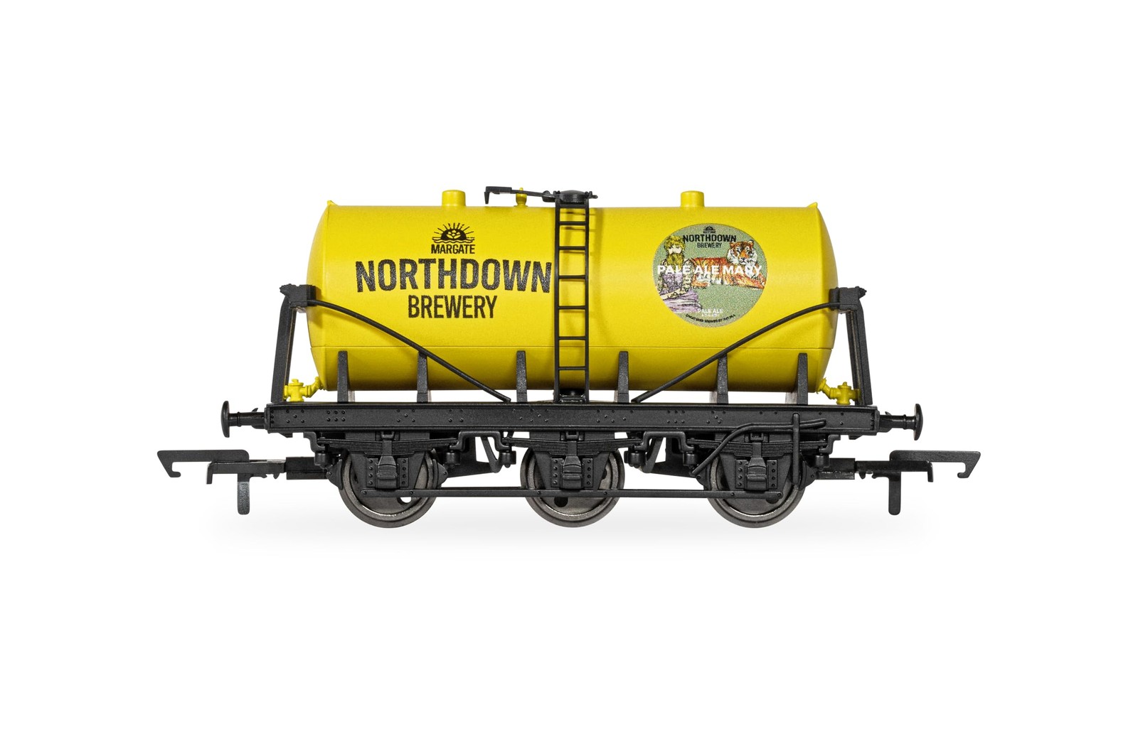Грузовые вагоны-цистерны Hornby R60283 Northdown Brewery Pale Ale Mary, предназначенные для перевозки пива.