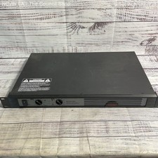Monoprice 605030 Pro 300 Watt Power Amplifier NO CHORDS