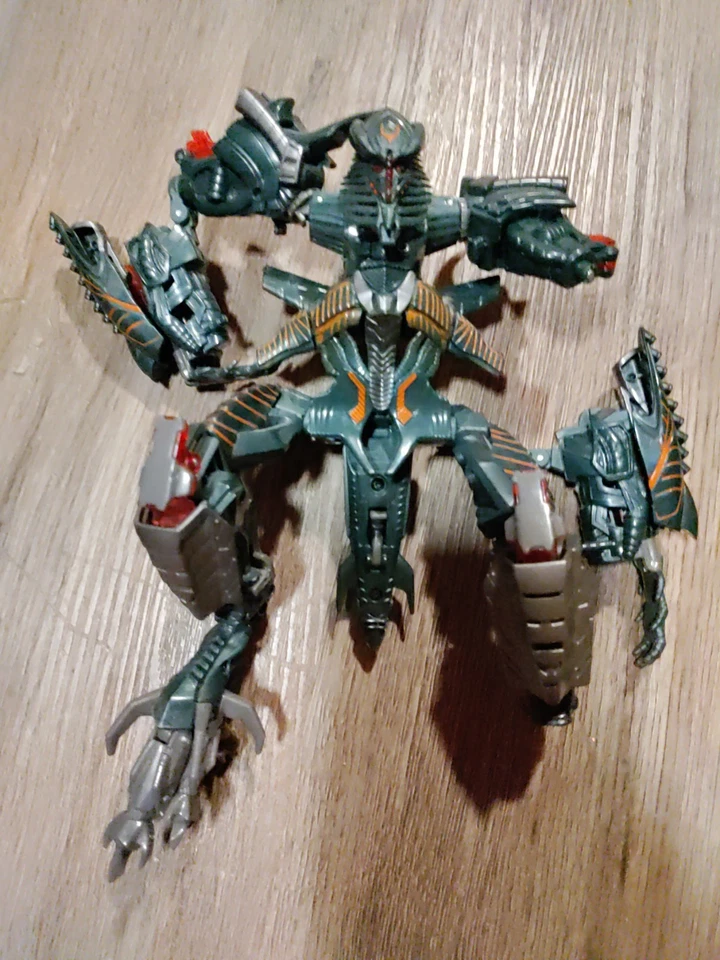 Lote De 3 Transformers DOTM Voyager Class SHOCKWAVE ⭐PIEZAS NO COMPLETAS ⭐ Foto 2 de 4