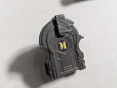 Hasbro Beyblade Launcher Starter Schwarz Metallic