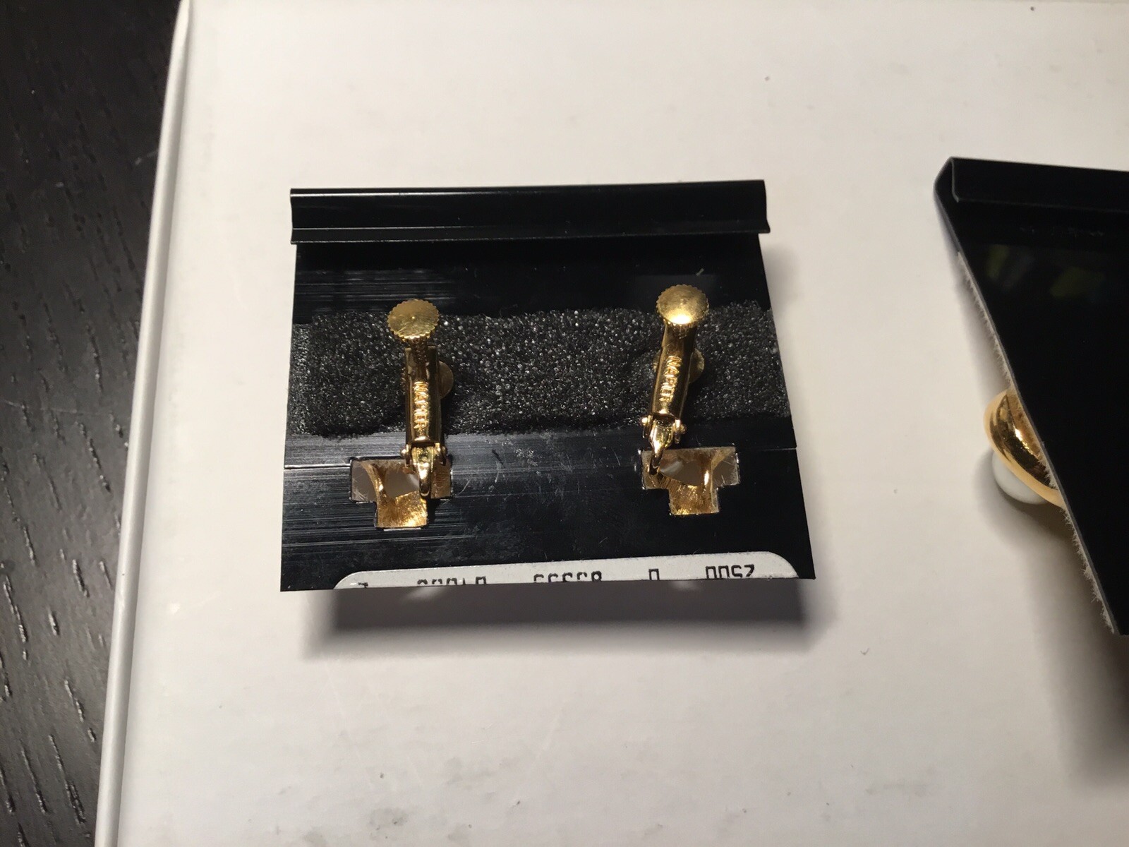 Picture 2 of 4