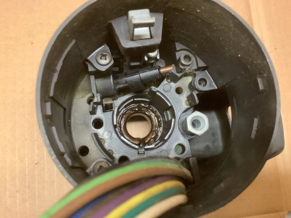 82-85 J Body Cavalier Cimarron Firenza J2000 Skyhawk Steering Column Top BEZEL b - Image 3 of 3