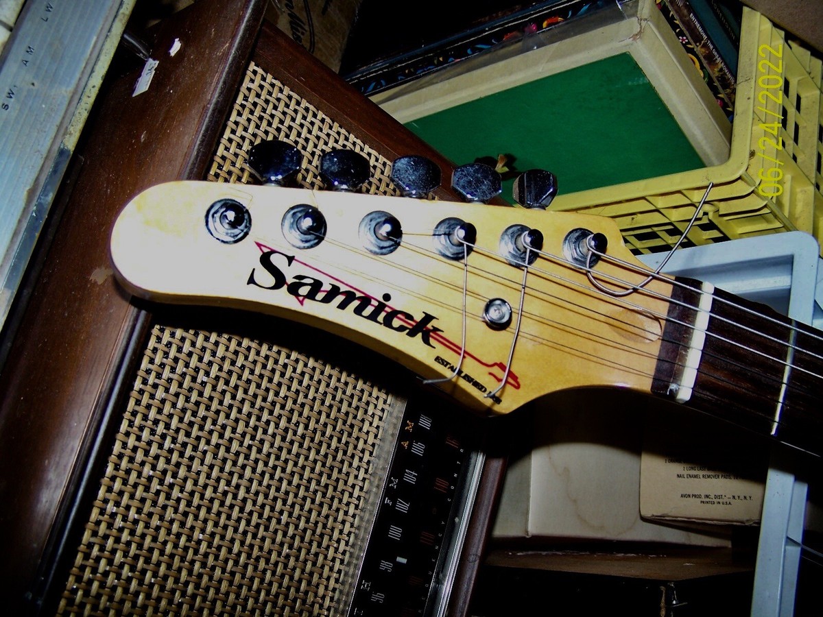 Left-Handed 2003 Samick Electric Guitar Model LS-11 / BK | eBay