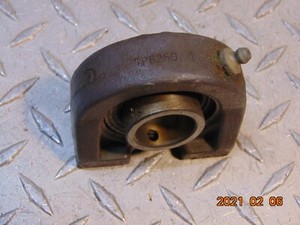 BROWNING TPB250 1" PILLOW BLOCK BEARING missing set screws