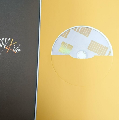 Stray Kids [I.N] Cle 2: Yellow Wood Limited ver. Album 2019 CD +