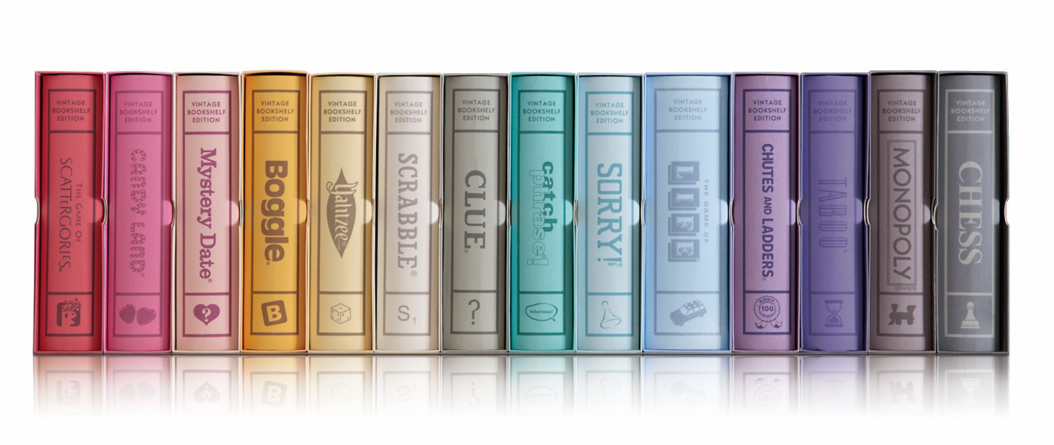 Company Set Of 14 Vintage Bookshelf Linen Book Board Game Collection New