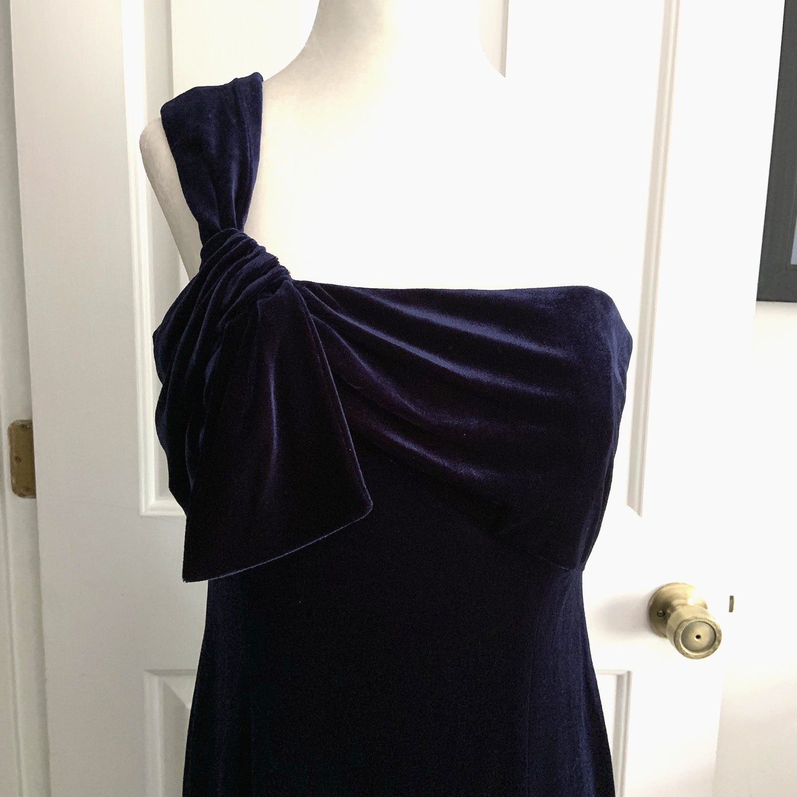 David Meister Boned support Blue Velvet one shoulder Party Cocktail Dress sz 10