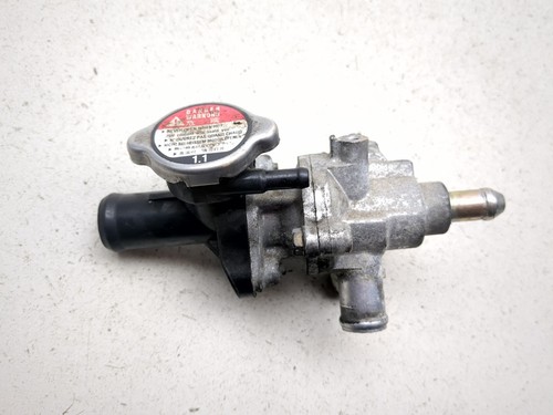 04-08 Honda VTX1800R VTX 1800 Radiator Thermostat Housing Filler Neck