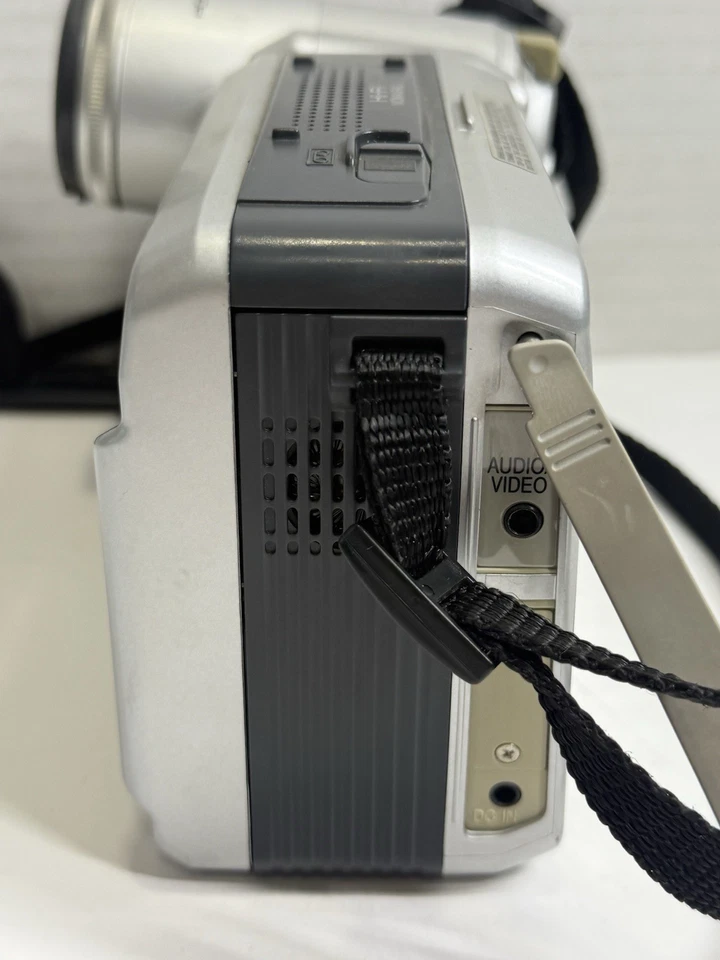 Sharp Viewcam VL-A1101 Hi-8 Analog Camcorder 8mm Video 16x Untested - Image 4 of 4