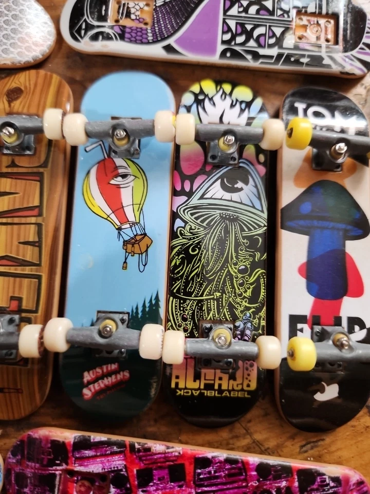 Lote de 11 Etiqueta Negra World Industries Tech Vintage y Más Años 2000’s Foto 4 de 4