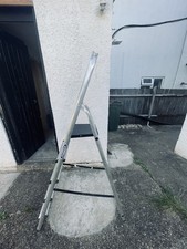 Werner High Handrail 5 Tread Aluminium Stepladder platform height of 1.05m