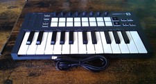 novation launchkey mini MK3 MIDI-Controller-Neuwertig-