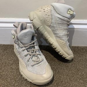 ladies khaki nike trainers