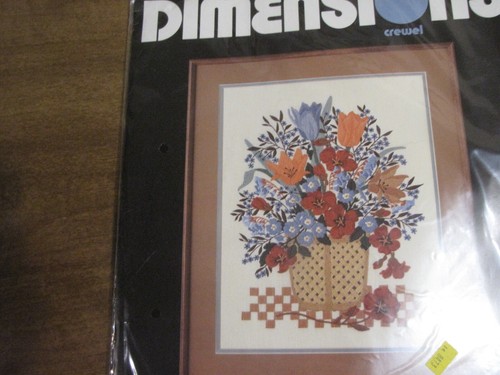 DIMENSIONS BLUE AND RUST ARRANGEMENT CREWEL STITCH KIT - Picture 2 of 3