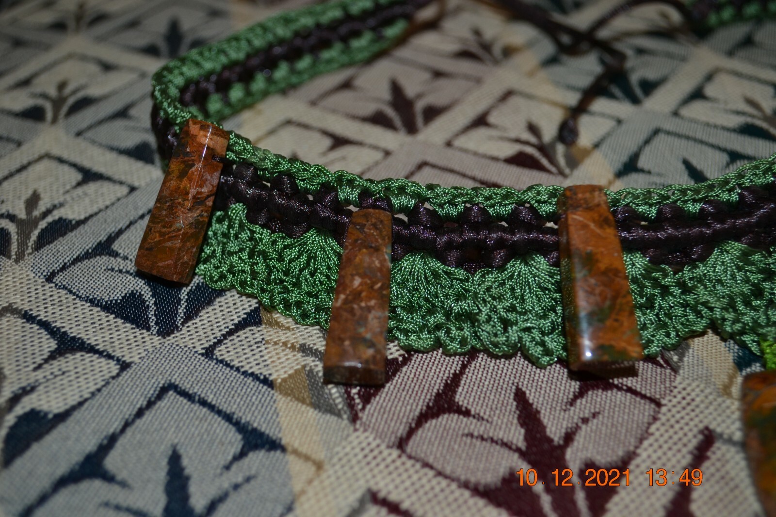 Hand Made Artisan Macrame Necklace Agate pendant … - image 3