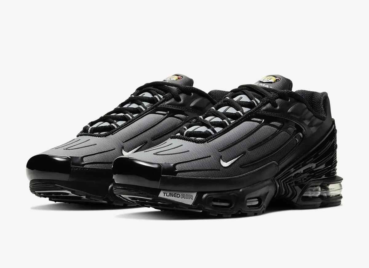 Nike Air Max Plus 3 Tuned air Leather Men s Trainers in Black and